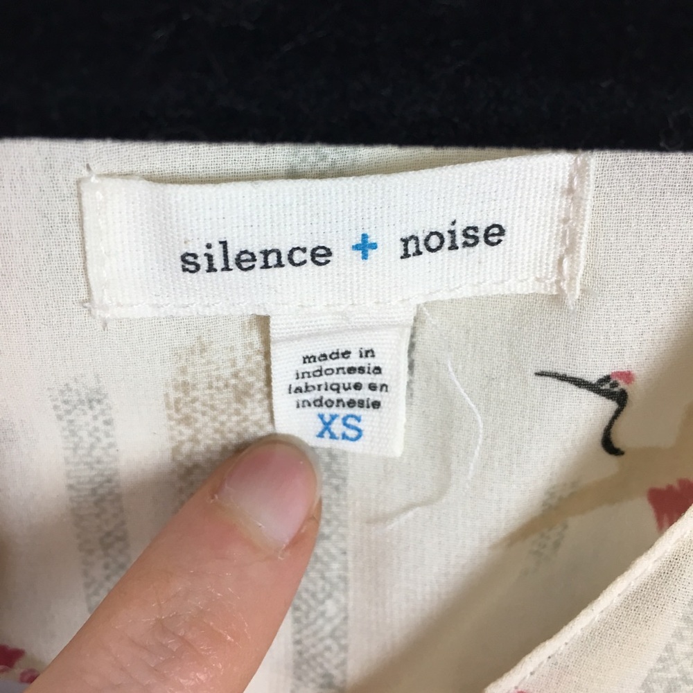UO’s Silence + Noise Crane Dress Sz XS - Picture 8 of 8